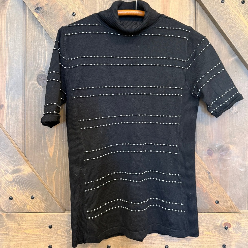 White House Black Market Turtleneck Women M Black Good Striped Short Sleeve